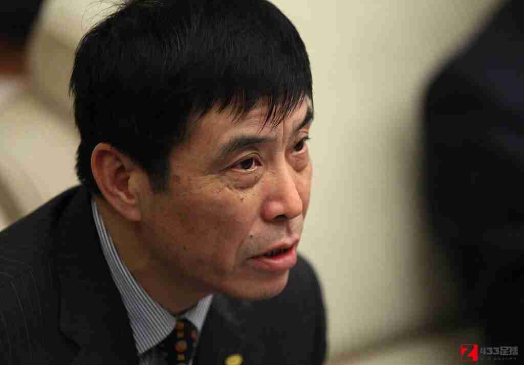 足协主席陈戌源探班国足：期望坚持好身体状况，不要孤负球迷等待
