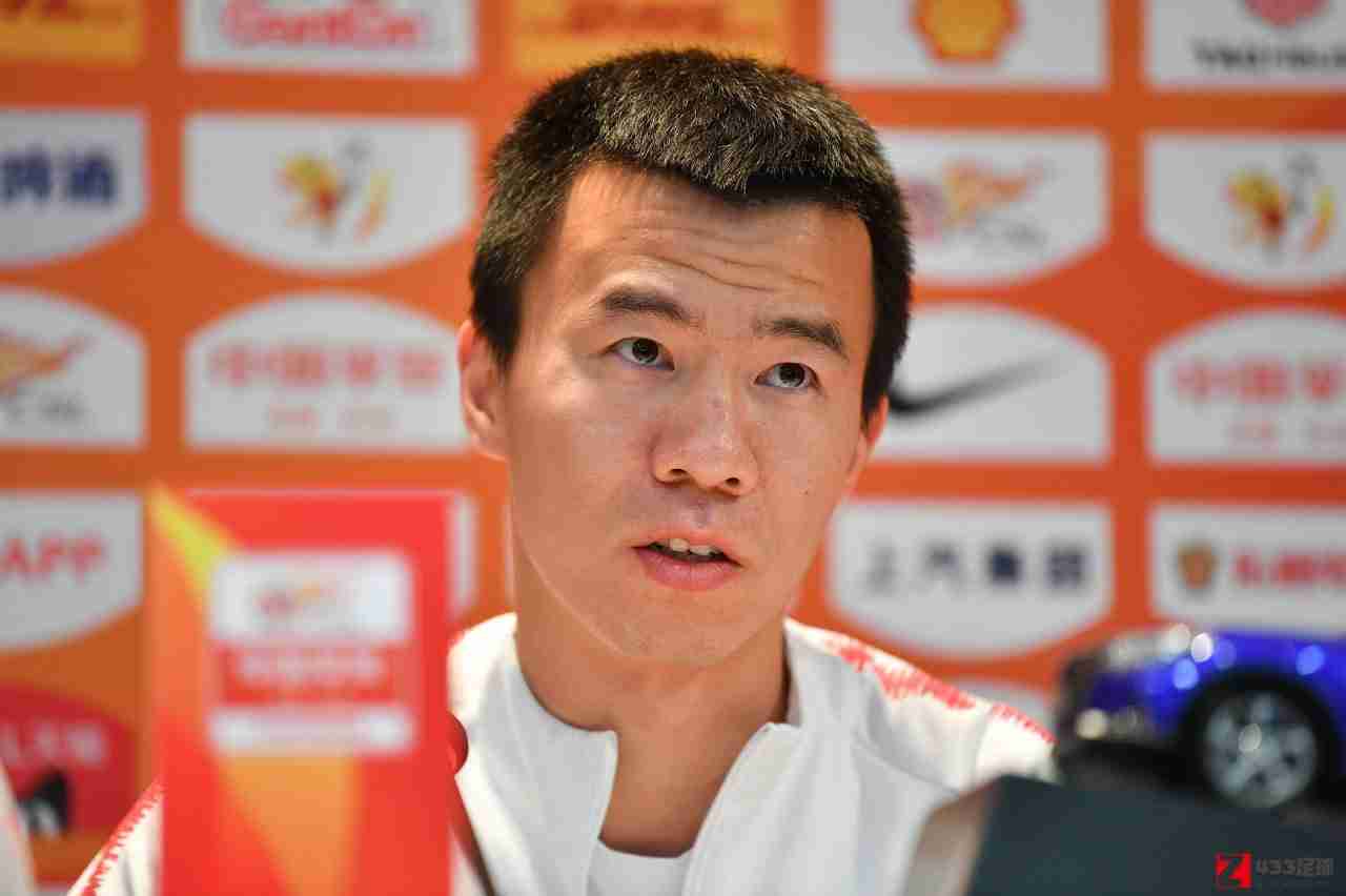 足球报：孙可挑选深足因想与许多老友重聚，体检没问题即可签约