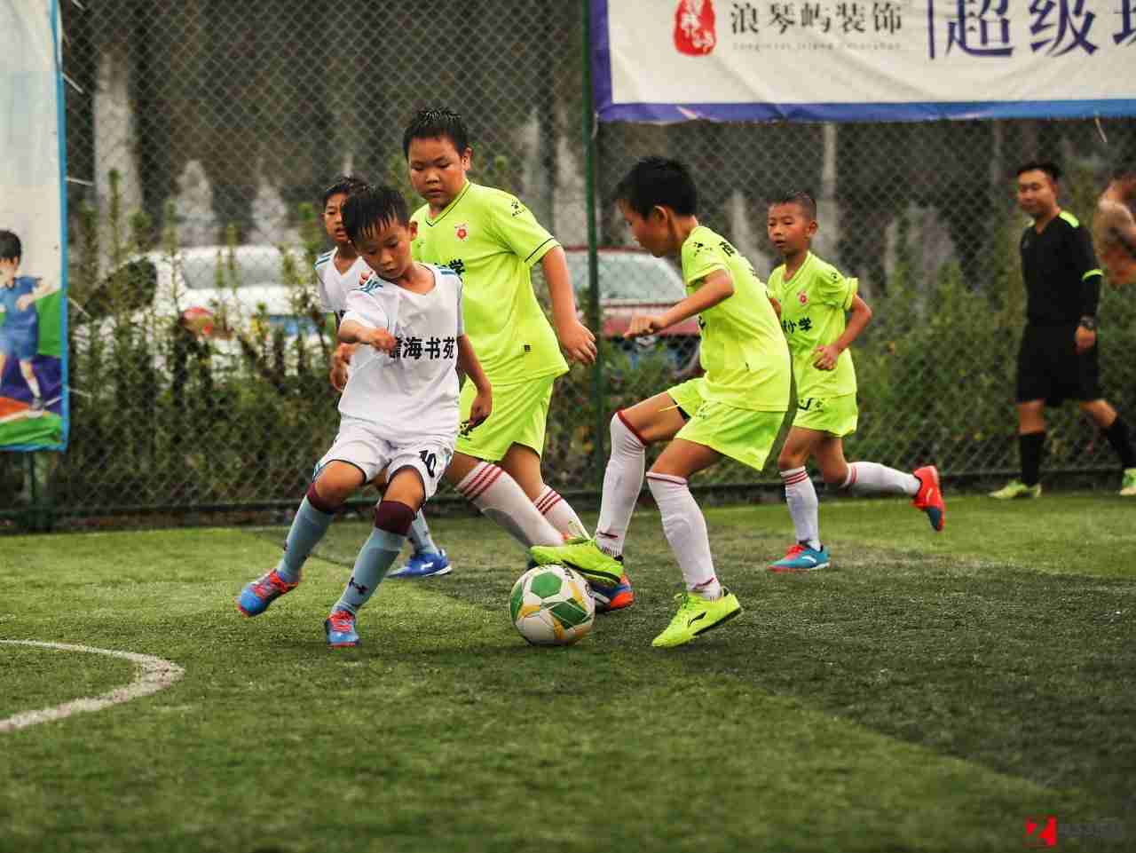 博主：某青训俱乐部小孩锐减90%，我国足球热正渐渐冷却