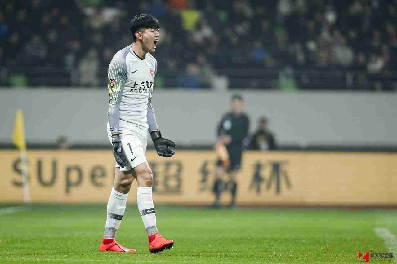 沪媒：颜骏凌将鄙人赛季复出，亚冠仍由陈威为上港看守大门