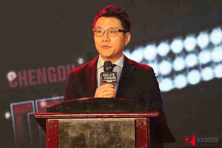 足球报：球员原合同若超出限额，将附以补充协议重签合同