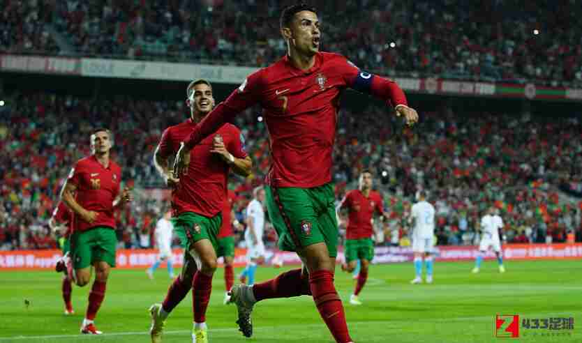 C罗,C罗帽子戏法,C罗帽子戏法，助葡萄牙5-0完胜卢森堡