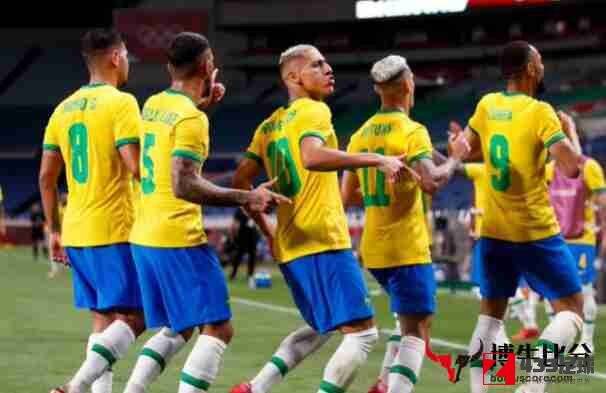 巴西队,西班牙队,巴西vs西班牙,巴西vs西班牙以2-1获胜，马尔科姆踢进绝杀球