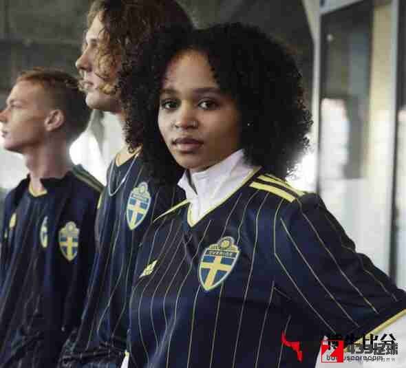 瑞典足球队,瑞典足球队球衣,瑞典足球队新赛季球衣曝光：采用简约时尚的外观