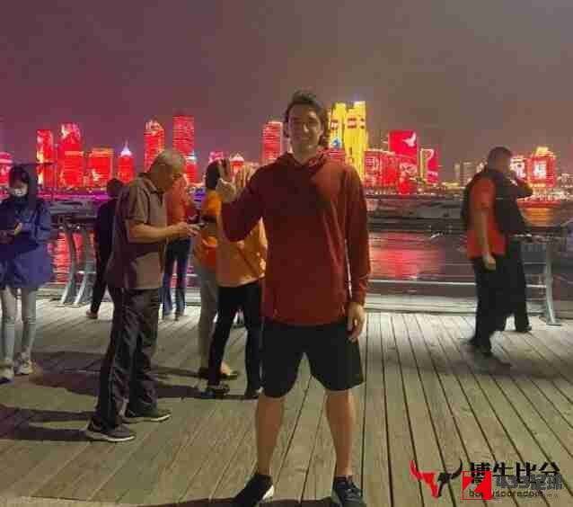 克莱奥,克莱奥正式离队，青岛黄海用拉多尼奇替换了克莱奥