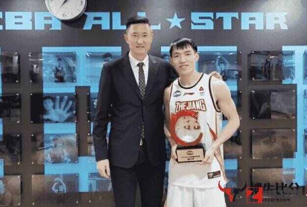 杜锋微博,杜锋,杜锋微博发文：吴前的勤奋努力，所有人都能感受得到