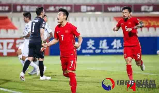 中国队,菲律宾队,中国菲律宾世预赛,中国2-0菲律宾世预赛,吴兴涵破门锁定胜利